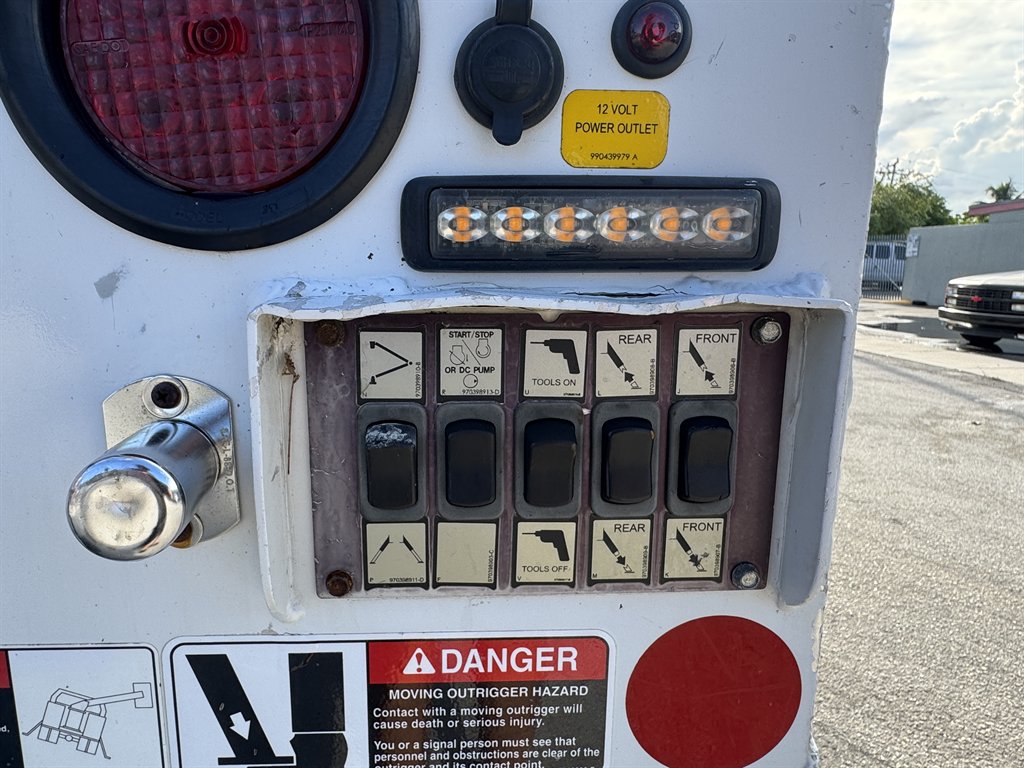 2018 Freightliner M2 - $57,995