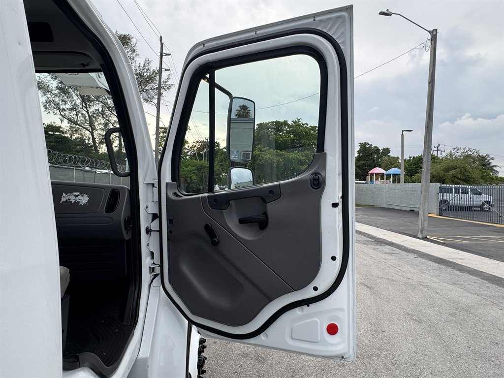 2018 Freightliner M2 - $57,995