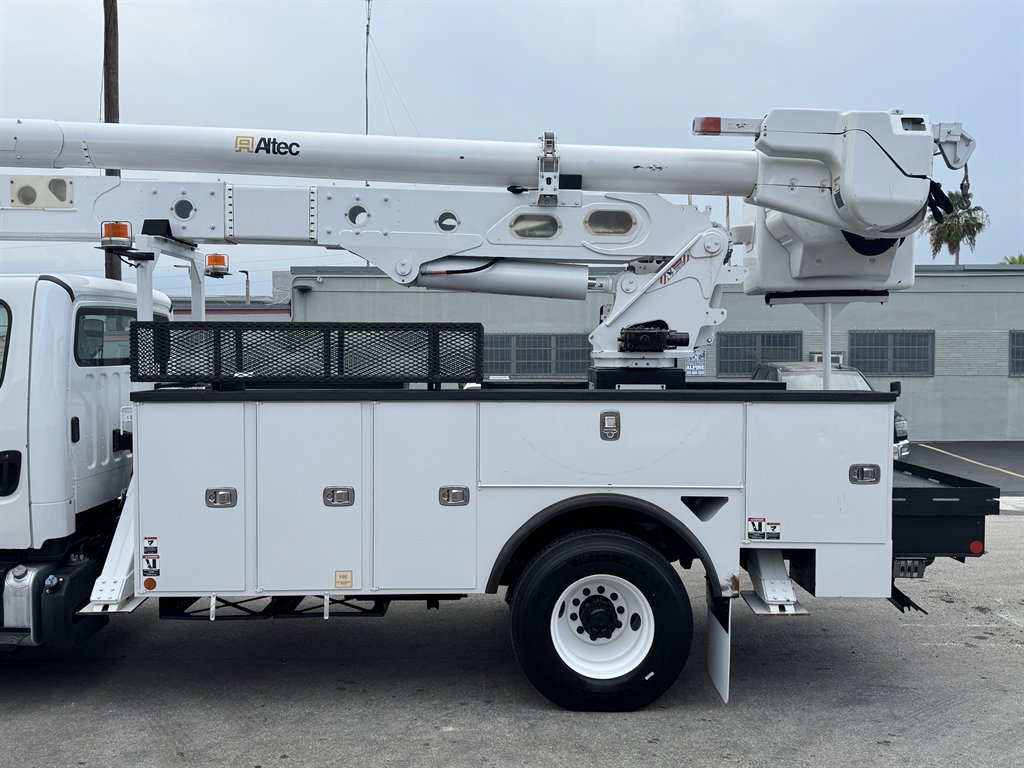2018 Freightliner M2 - $57,995