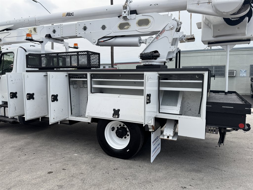 2018 Freightliner M2 - $57,995