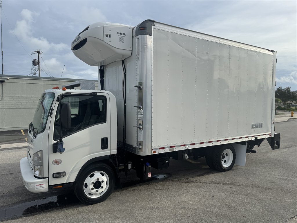 2019 Isuzu Npr-xd - $43,995