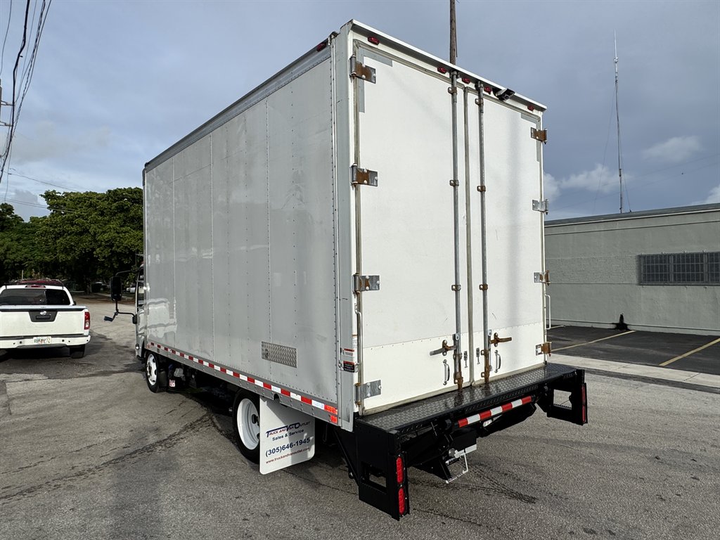 2019 Isuzu Npr-xd - $43,995