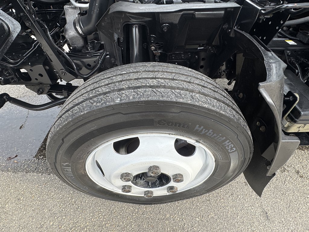 2019 Isuzu Npr-xd - $43,995