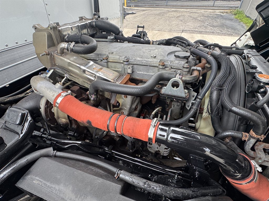 2019 Isuzu Npr-xd - $43,995