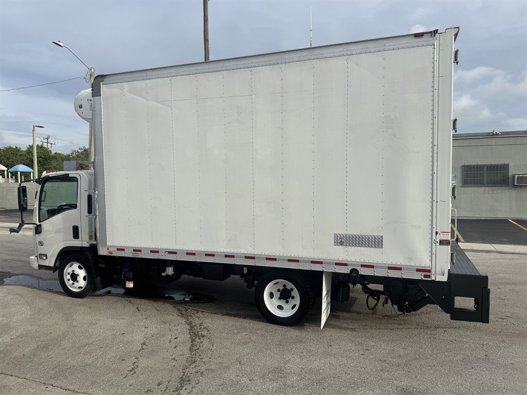 2019 Isuzu Npr-xd - $43,995