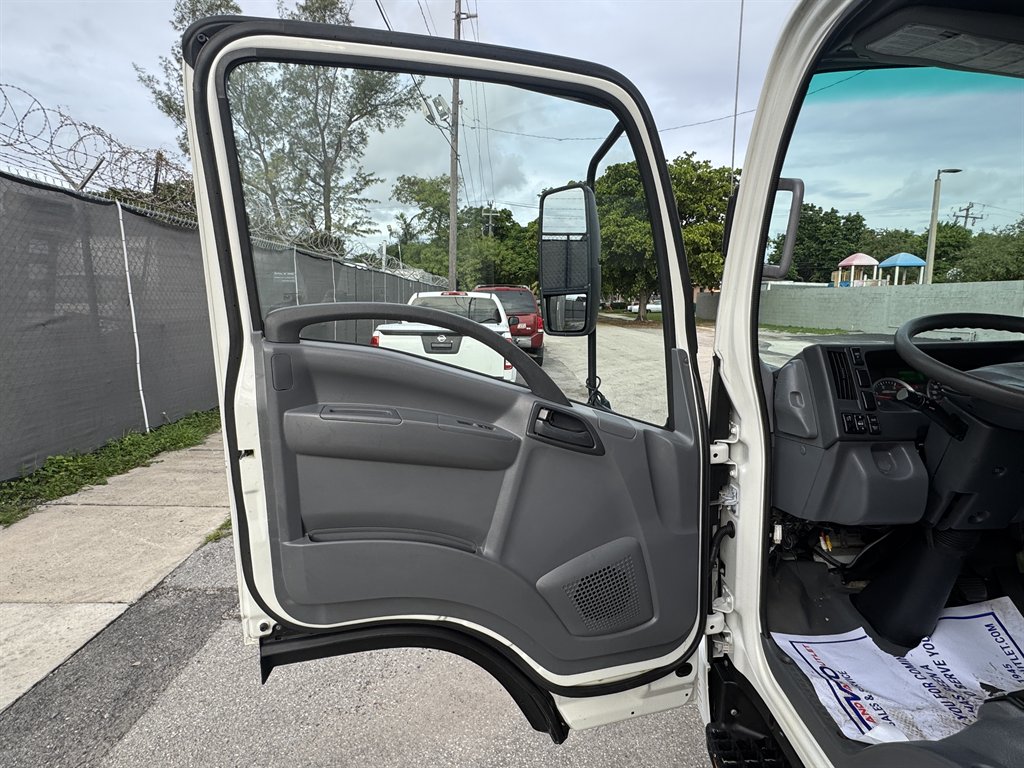 2019 Isuzu Npr-xd - $43,995
