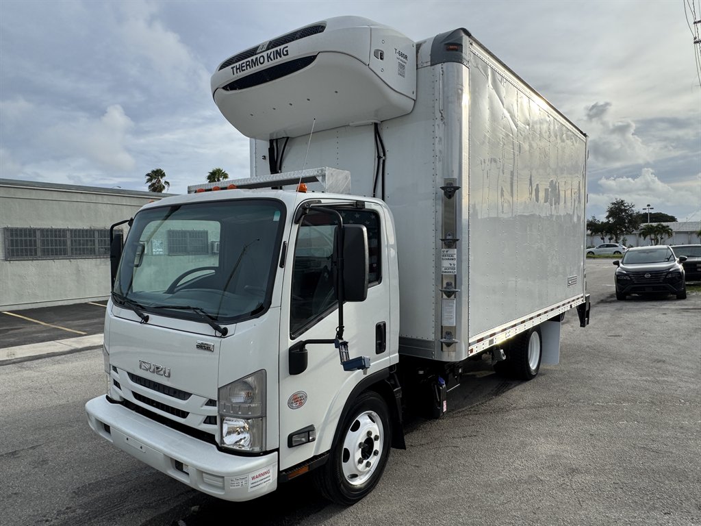 2019 Isuzu Npr-xd - $43,995