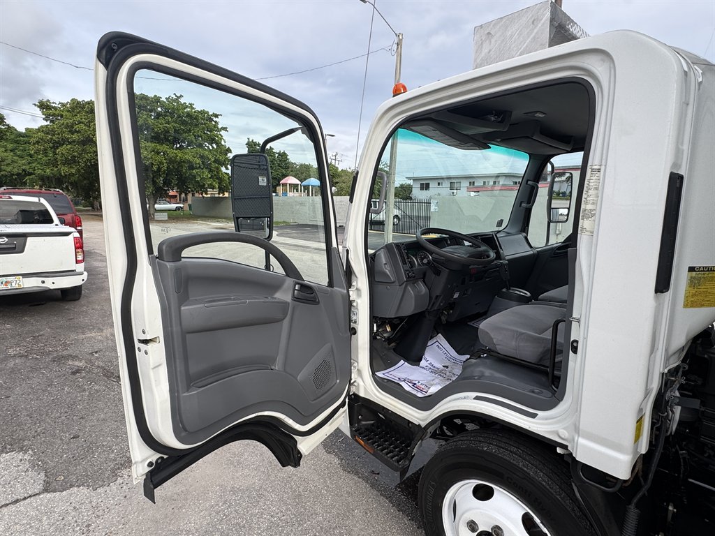 2019 Isuzu Npr-xd - $43,995
