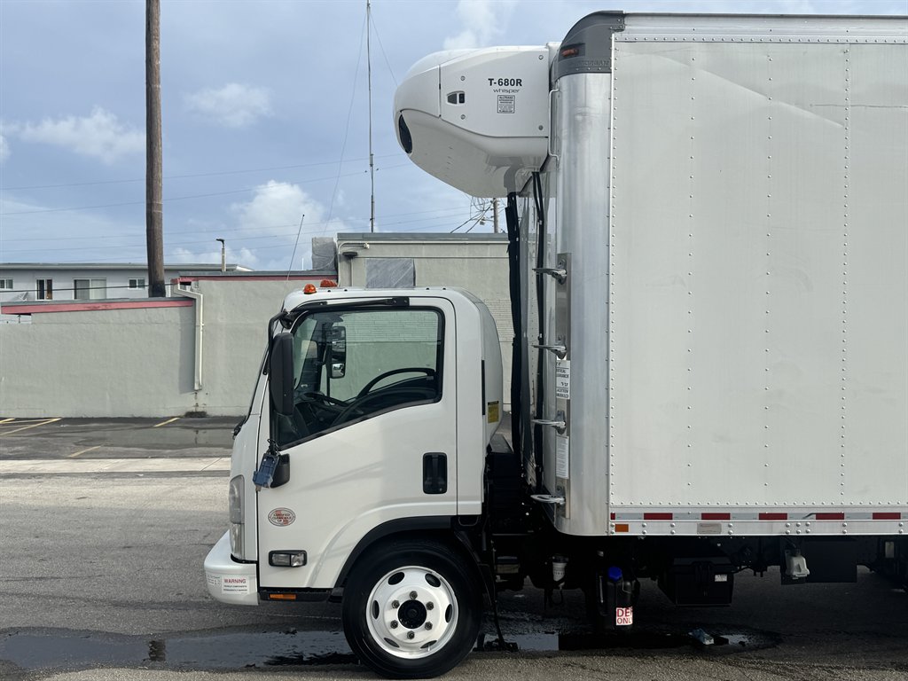 2019 Isuzu Npr-xd - $43,995