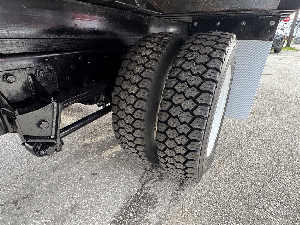 2019 Isuzu Npr-xd - $43,995
