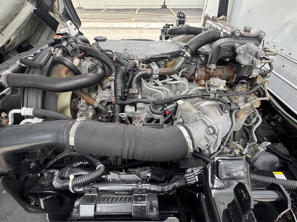 2019 Isuzu Npr-xd - $43,995