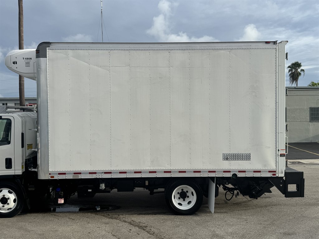 2019 Isuzu Npr-xd - $43,995