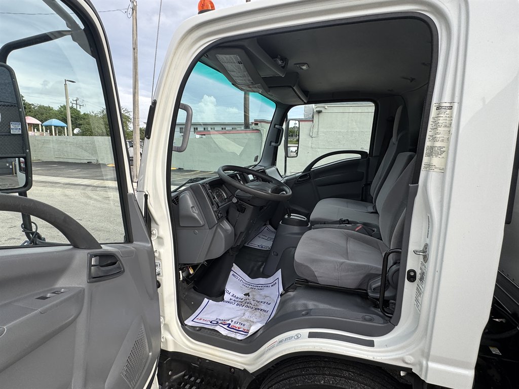 2019 Isuzu Npr-xd - $43,995
