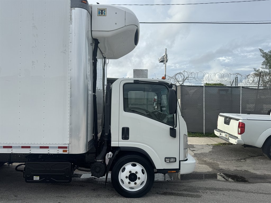 2019 Isuzu Npr-xd - $43,995