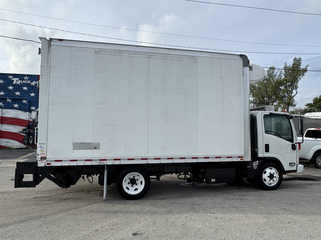 2019 Isuzu Npr-xd - $43,995