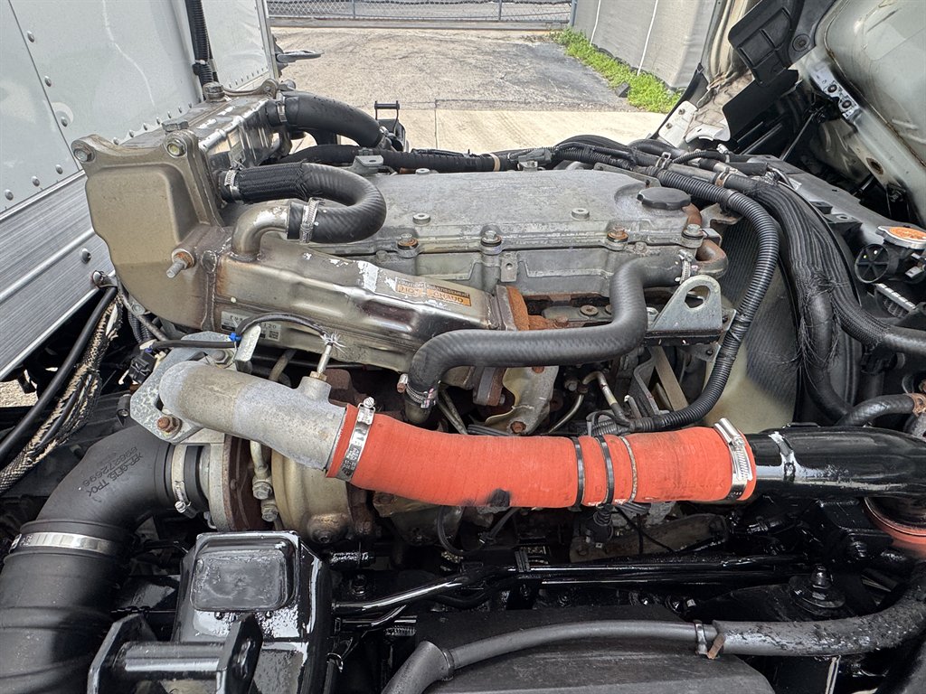 2019 Isuzu Npr-xd - $43,995