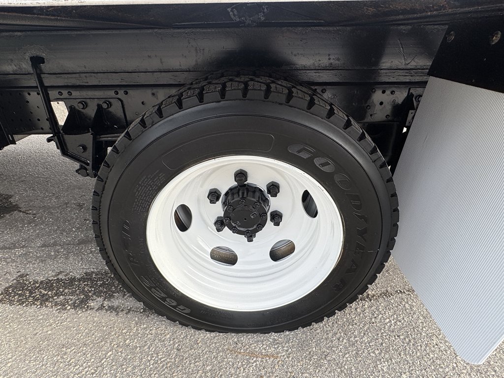2019 Isuzu Npr-xd - $43,995