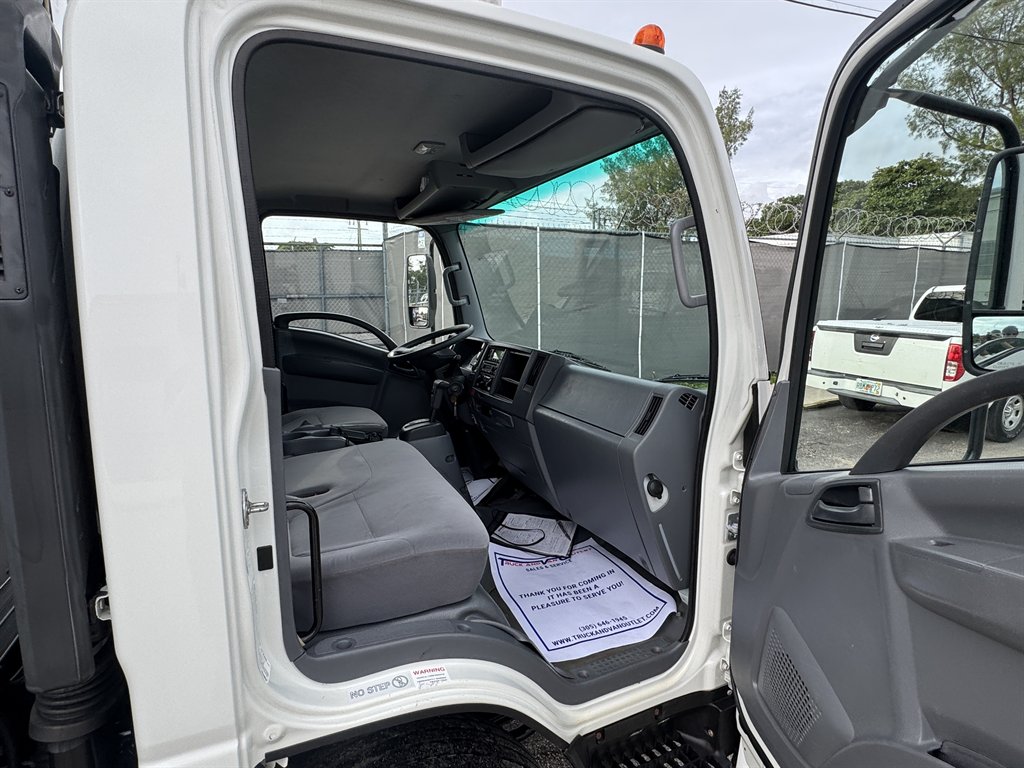2019 Isuzu Npr-xd - $43,995