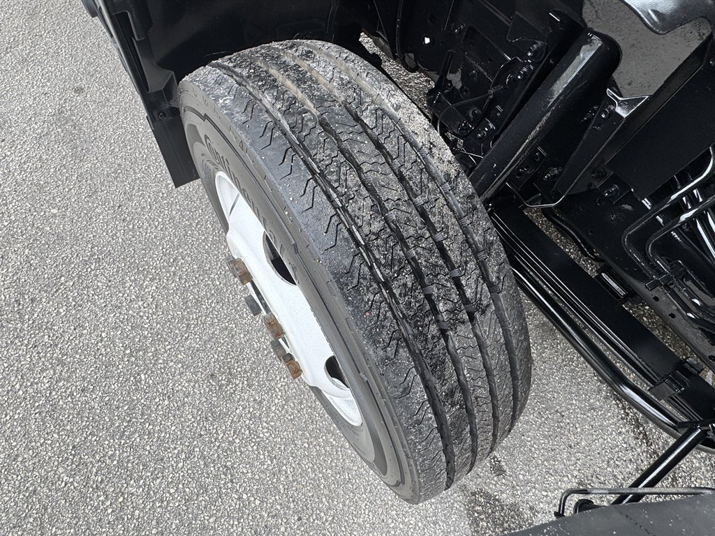 2019 Isuzu Npr-xd - $43,995