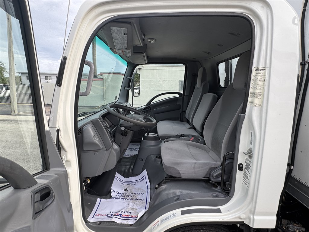 2019 Isuzu Npr-xd - $43,995