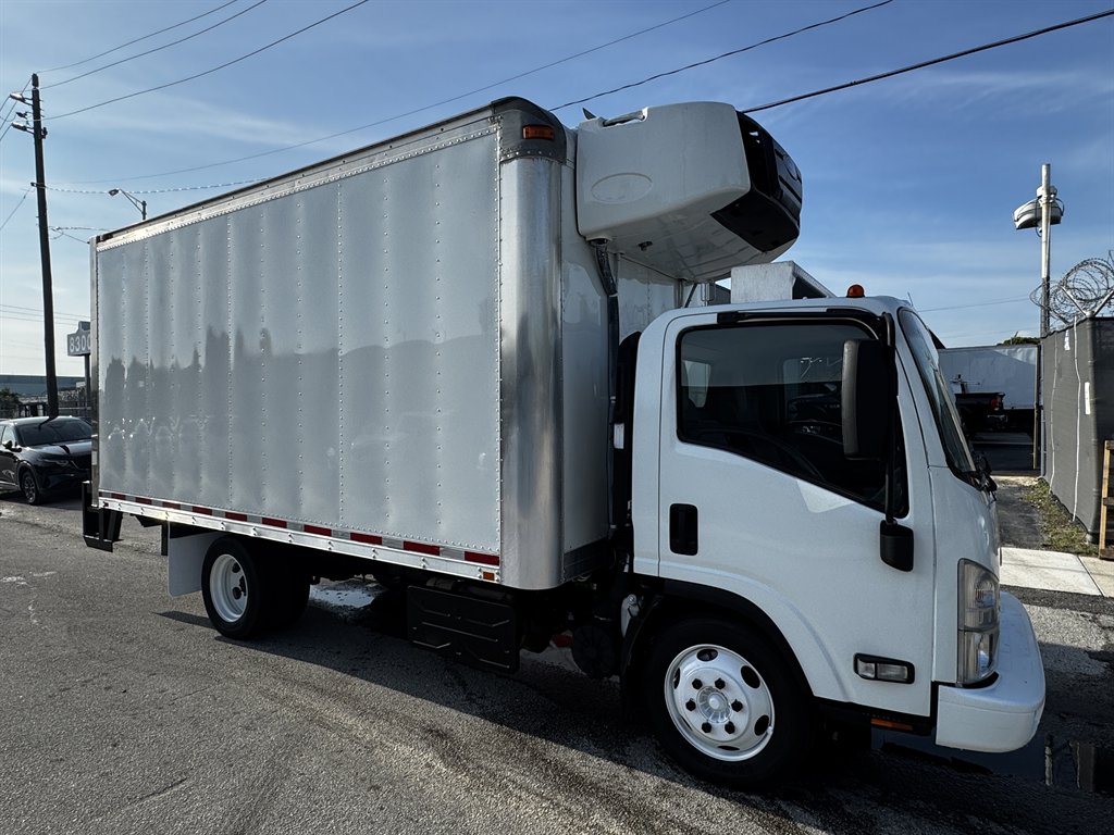 2017 Isuzu Npr-xd - $37,995