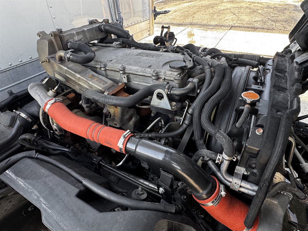2017 Isuzu Npr-xd - $37,995