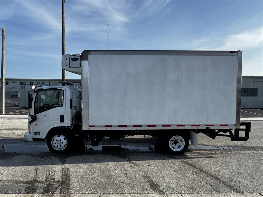 2017 Isuzu Npr-xd - $37,995