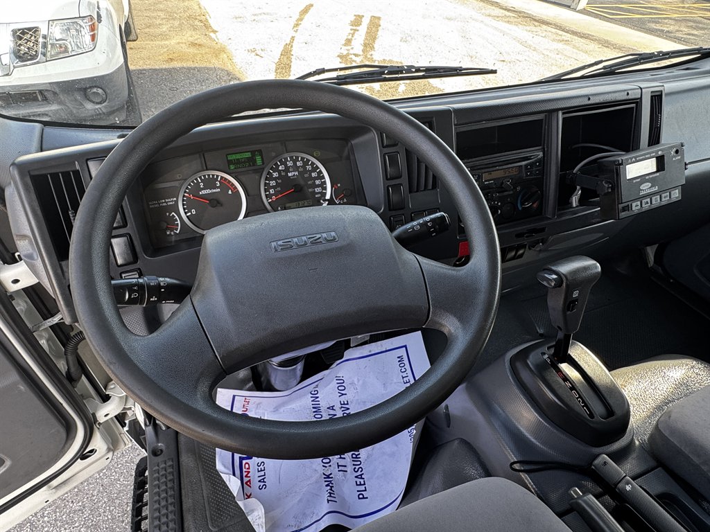 2017 Isuzu Npr-xd - $37,995