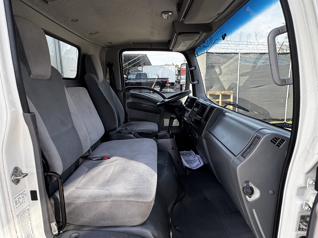 2017 Isuzu Npr-xd - $37,995