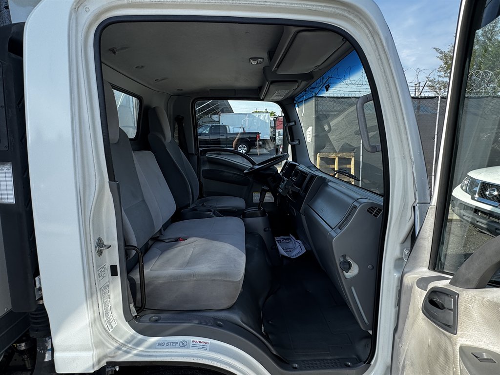 2017 Isuzu Npr-xd - $37,995