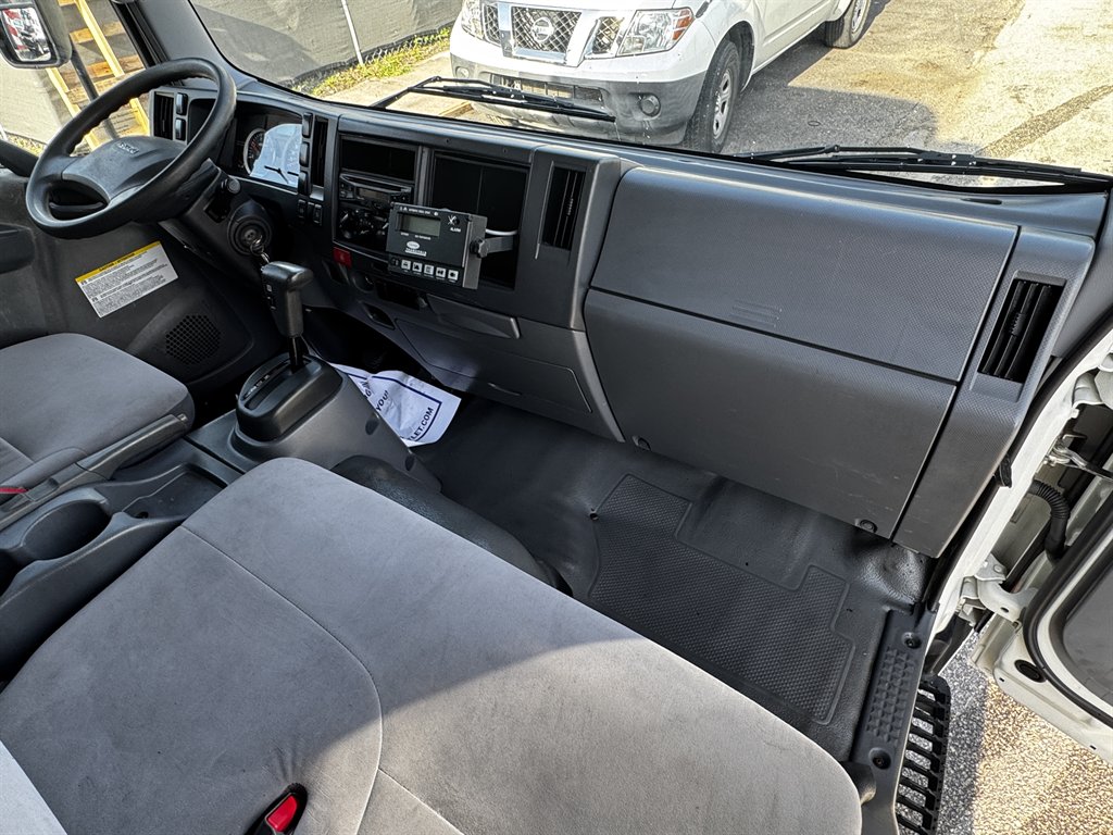 2017 Isuzu Npr-xd - $37,995