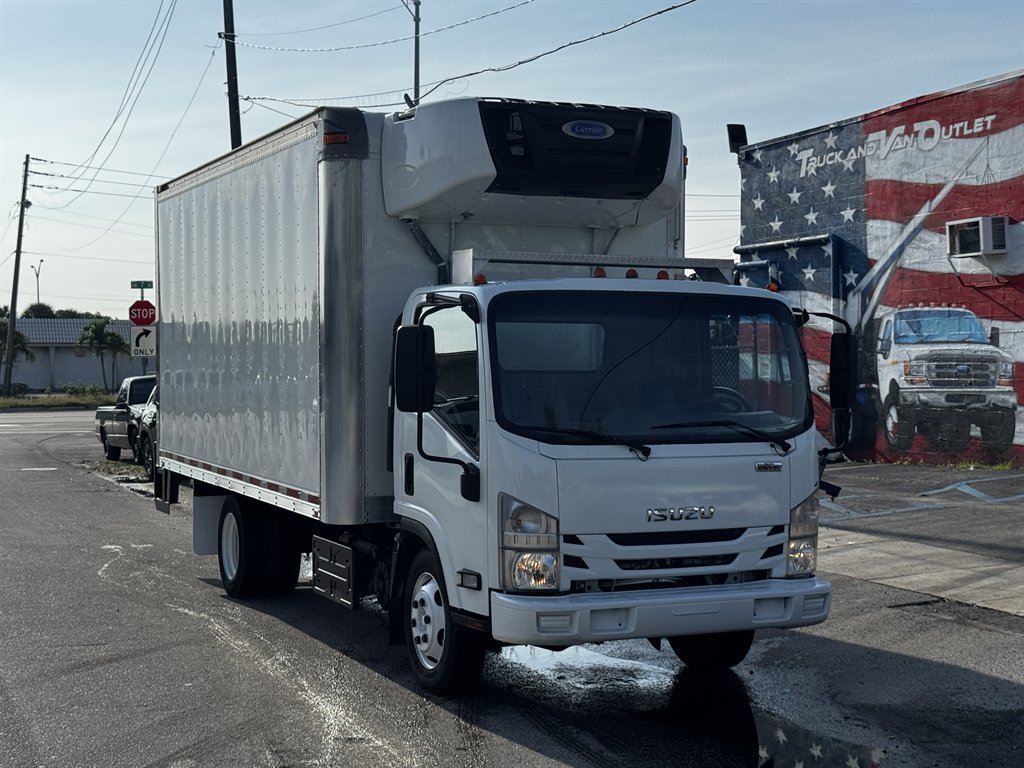 2017 Isuzu Npr-xd - $37,995
