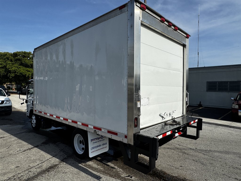 2017 Isuzu Npr-xd - $37,995