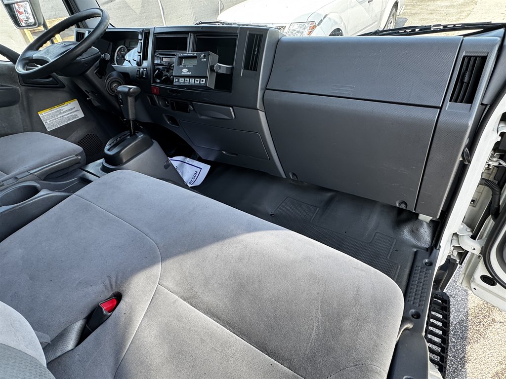 2017 Isuzu Npr-xd - $37,995