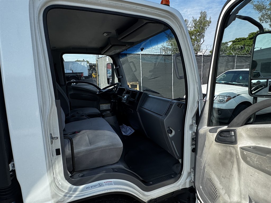 2017 Isuzu Npr-xd - $37,995