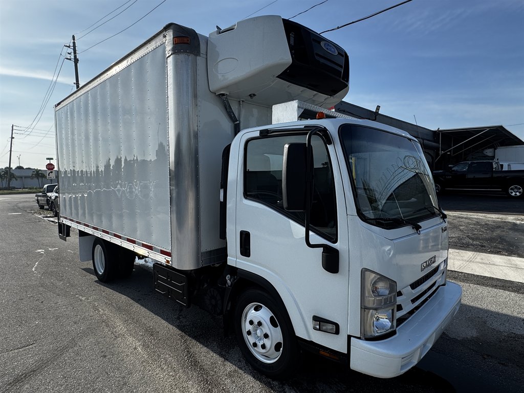 2017 Isuzu Npr-xd - $37,995