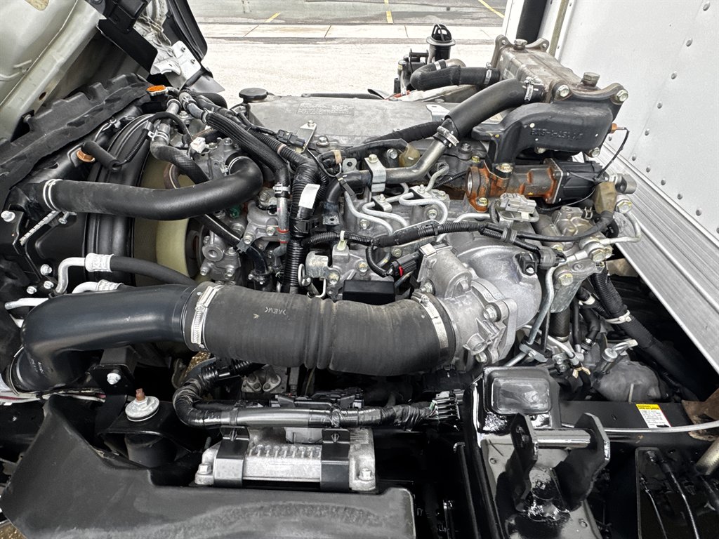 2017 Isuzu Npr-xd - $38,995