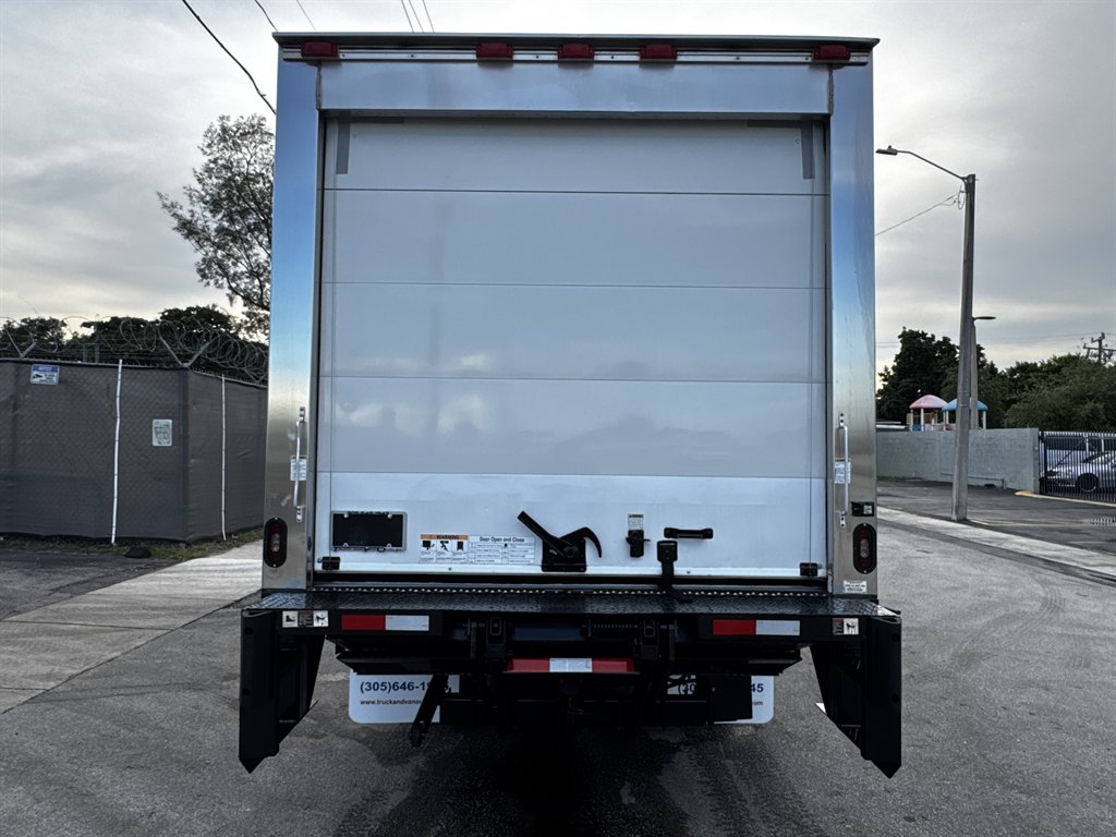 2017 Isuzu Npr-xd - $38,995