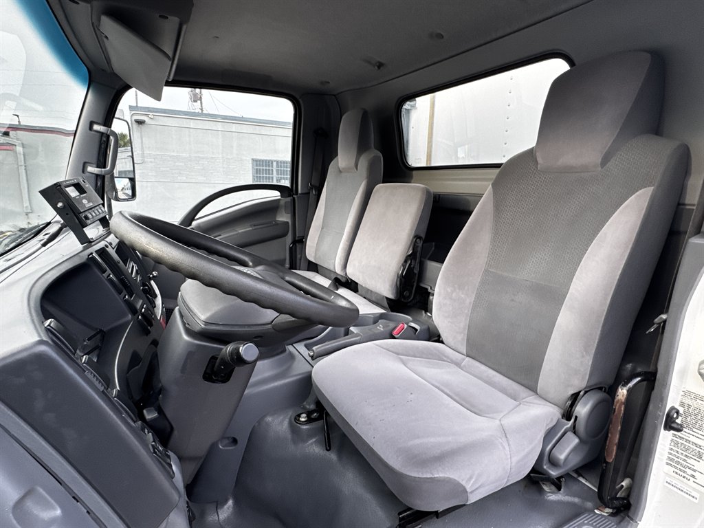 2017 Isuzu Npr-xd - $38,995