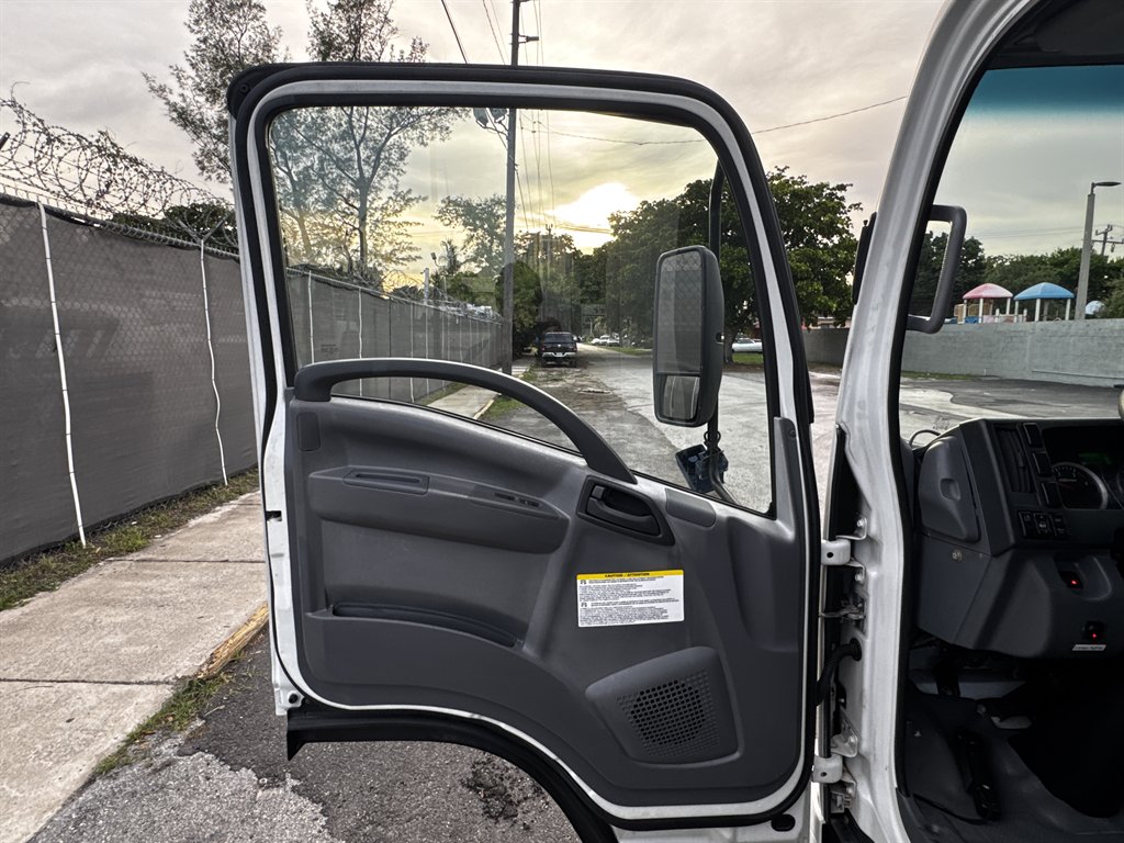2017 Isuzu Npr-xd - $38,995