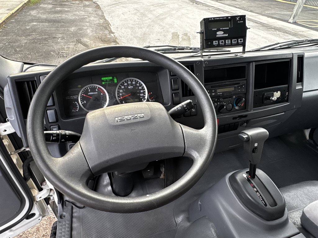 2017 Isuzu Npr-xd - $38,995