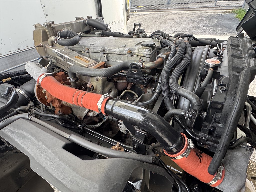 2018 Isuzu Npr-xd - $34,995