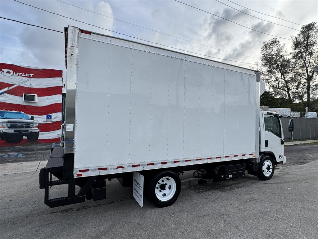 2018 Isuzu Npr-xd - $34,995