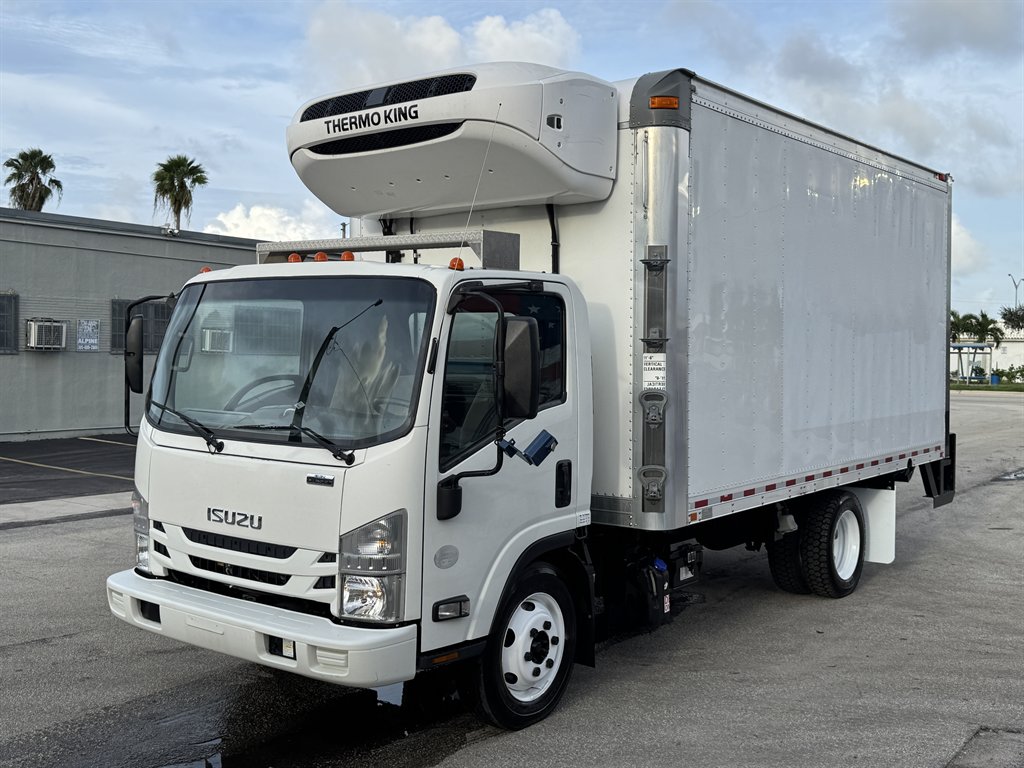 2018 Isuzu Npr-xd - $34,995