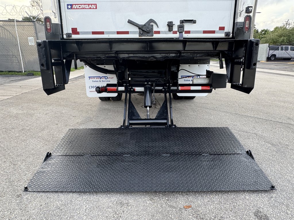 2018 Isuzu Npr-xd - $34,995