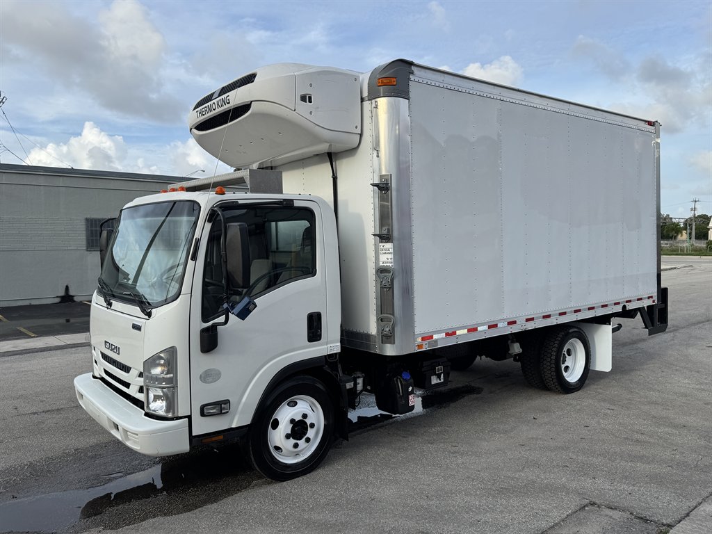 2018 Isuzu Npr-xd - $34,995
