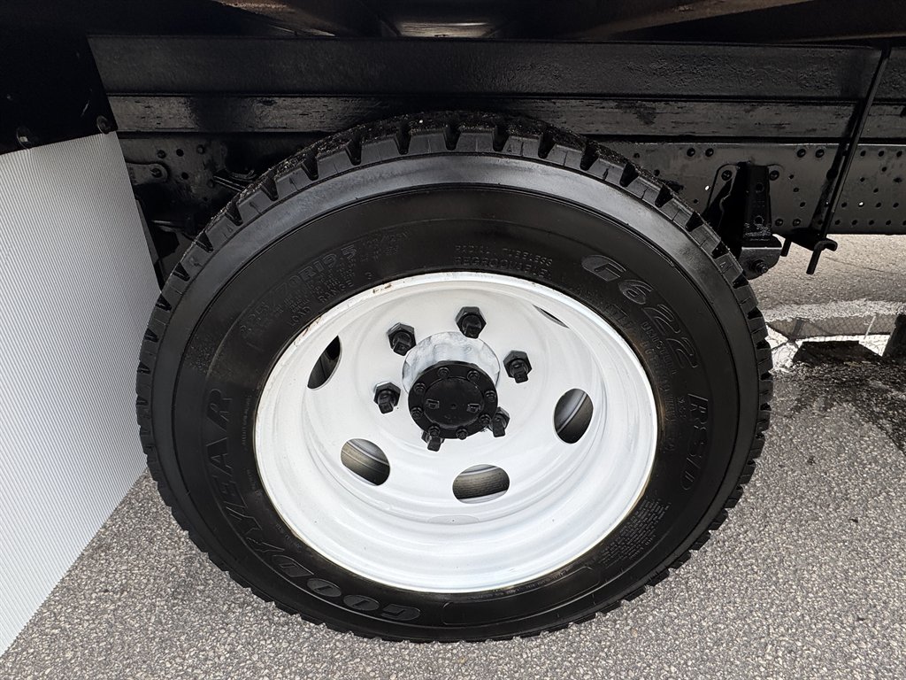 2018 Isuzu Npr-xd - $34,995