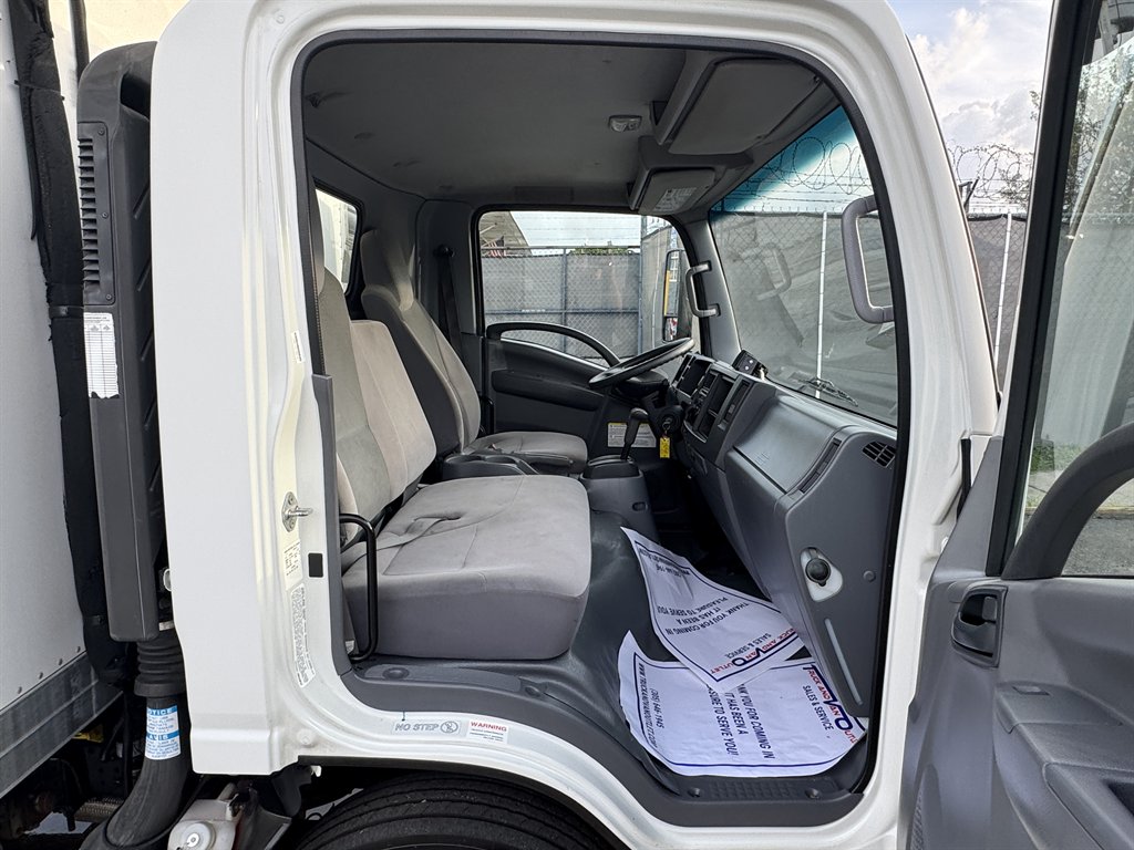 2018 Isuzu Npr-xd - $34,995