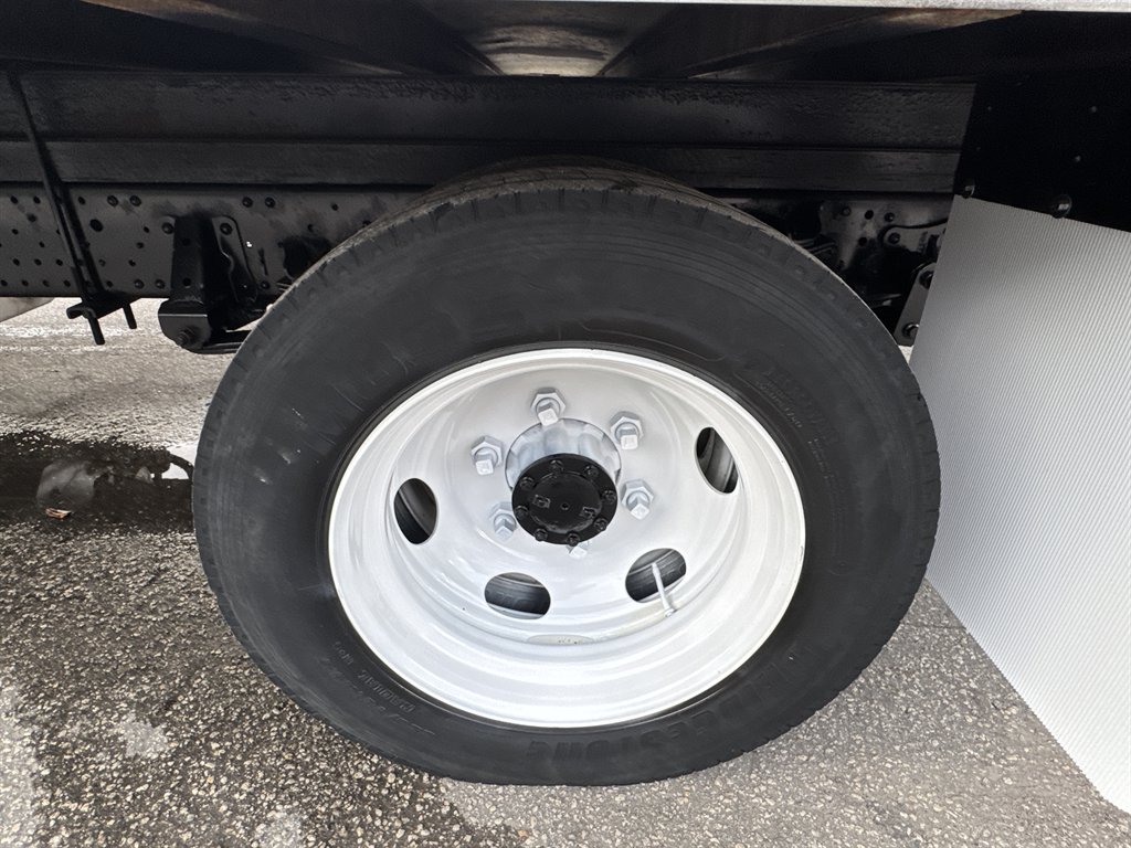 2020 Chevrolet 4500xd - $32,995