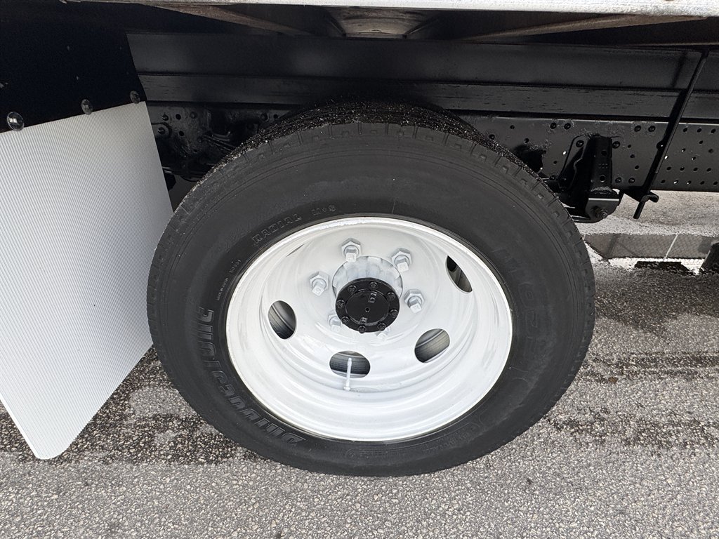 2020 Chevrolet 4500xd - $32,995
